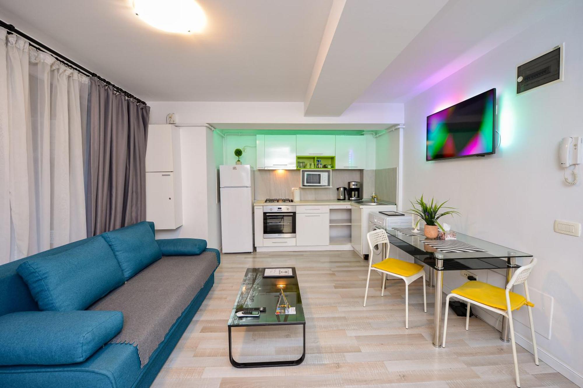 Dracula Adventure Tours Accommodation Букурещ Екстериор снимка