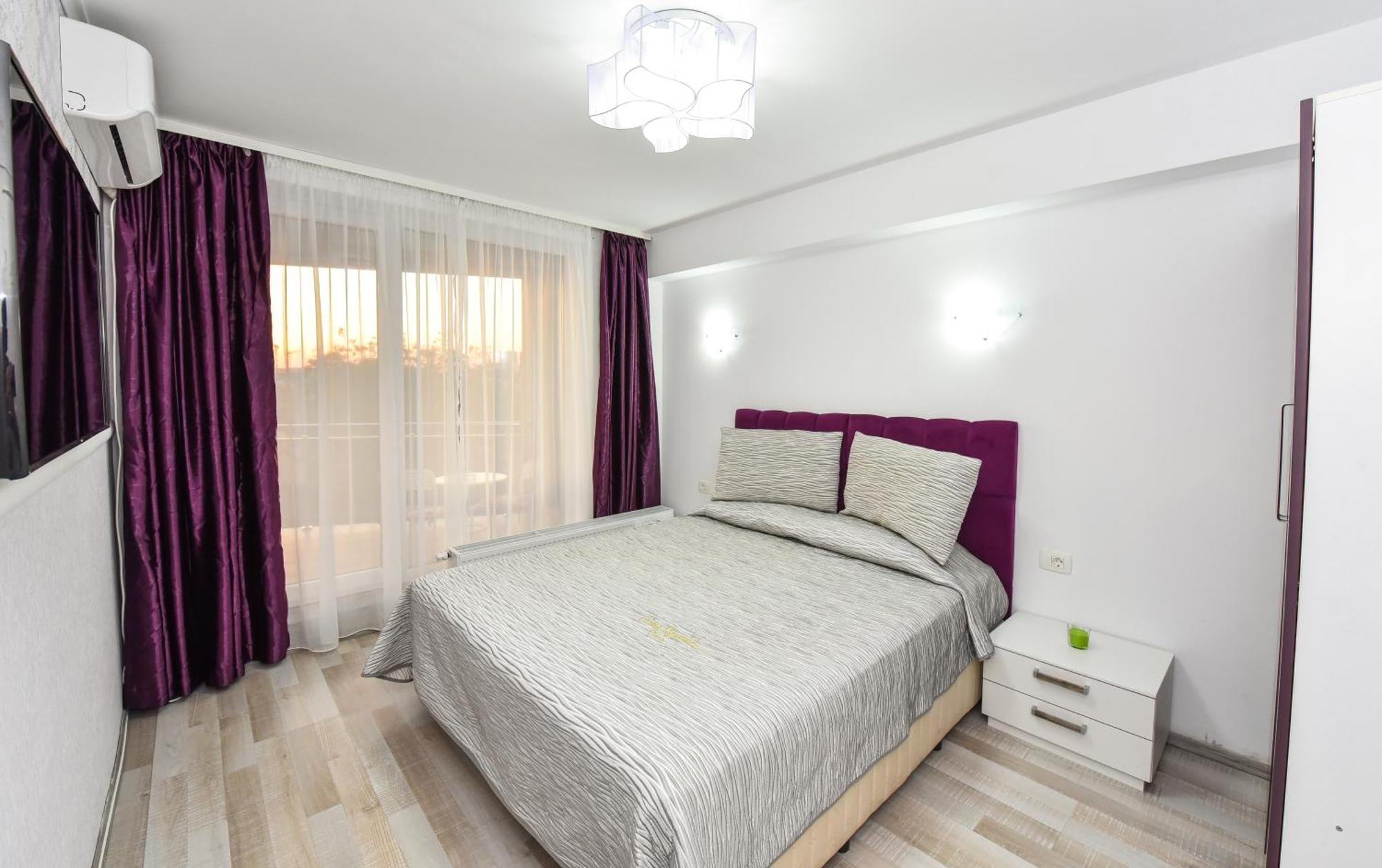 Dracula Adventure Tours Accommodation Букурещ Екстериор снимка